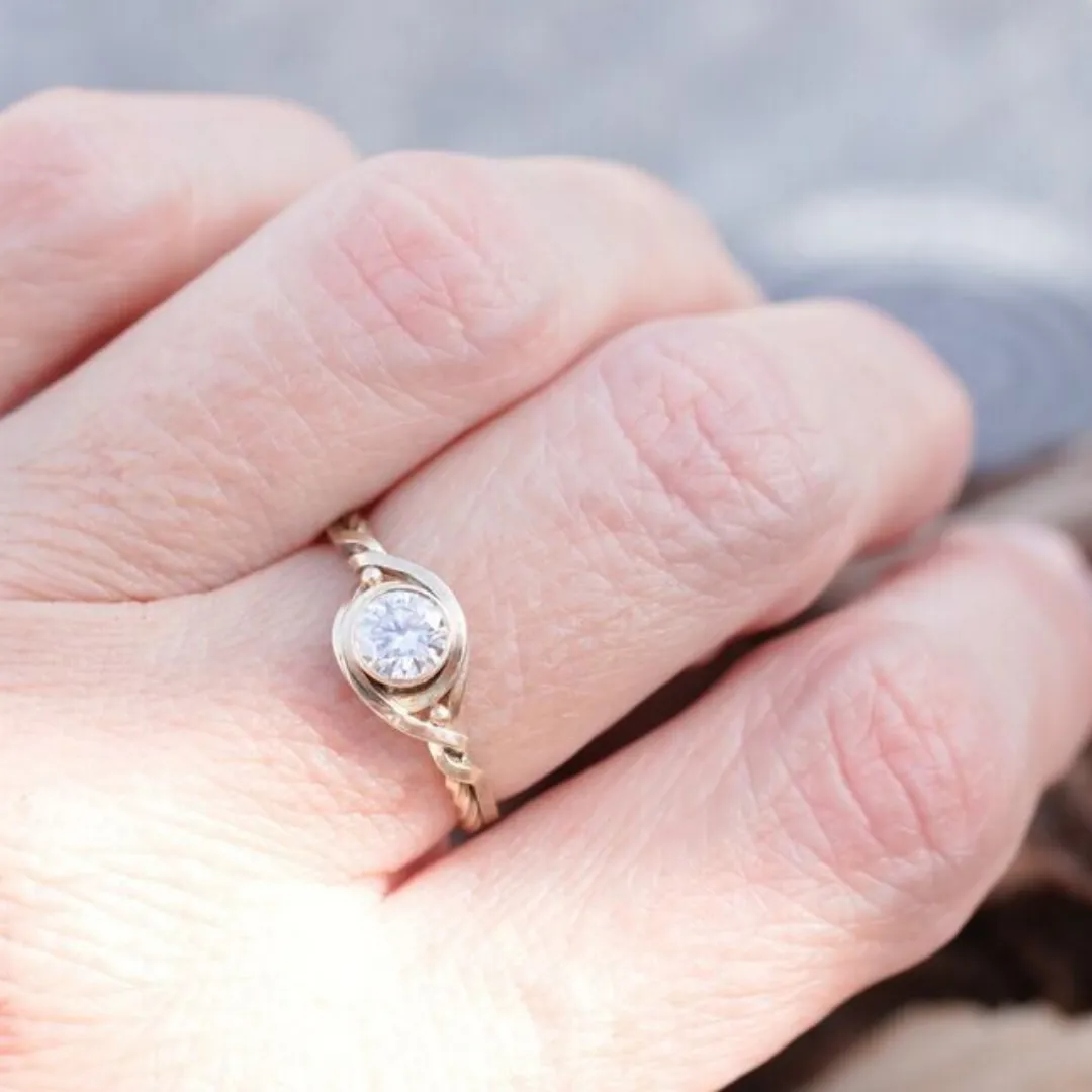 /public/photos/live/Solitaire Round Moissanite Celtic Engagement Ring 691 (2).webp